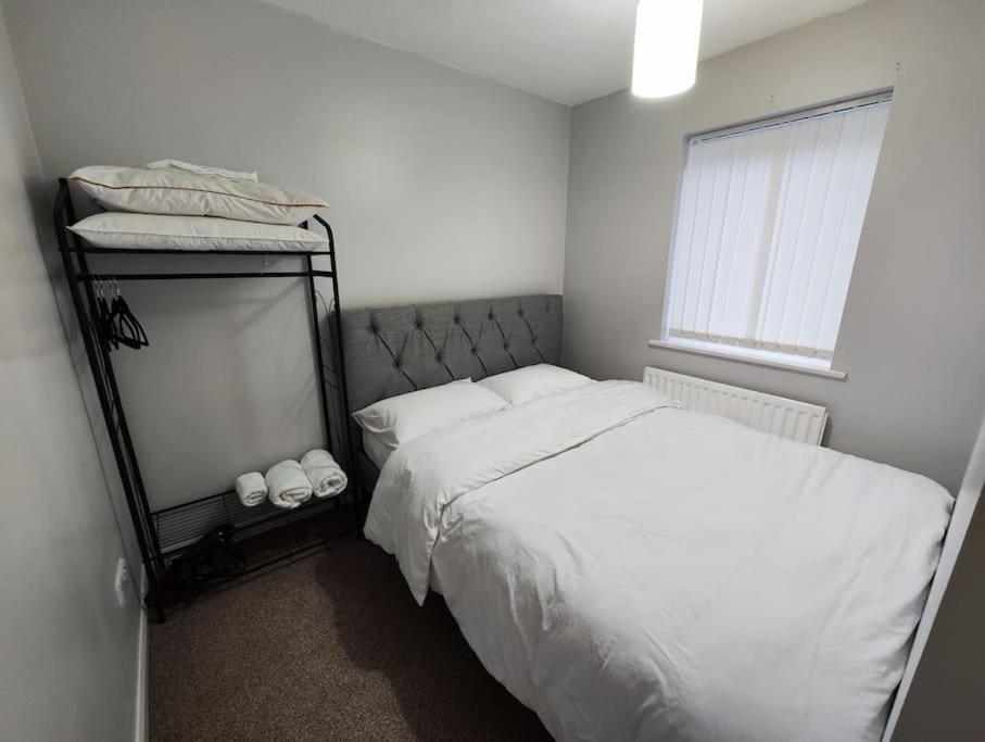 Harmony In Bicester Villa Bagian luar foto
